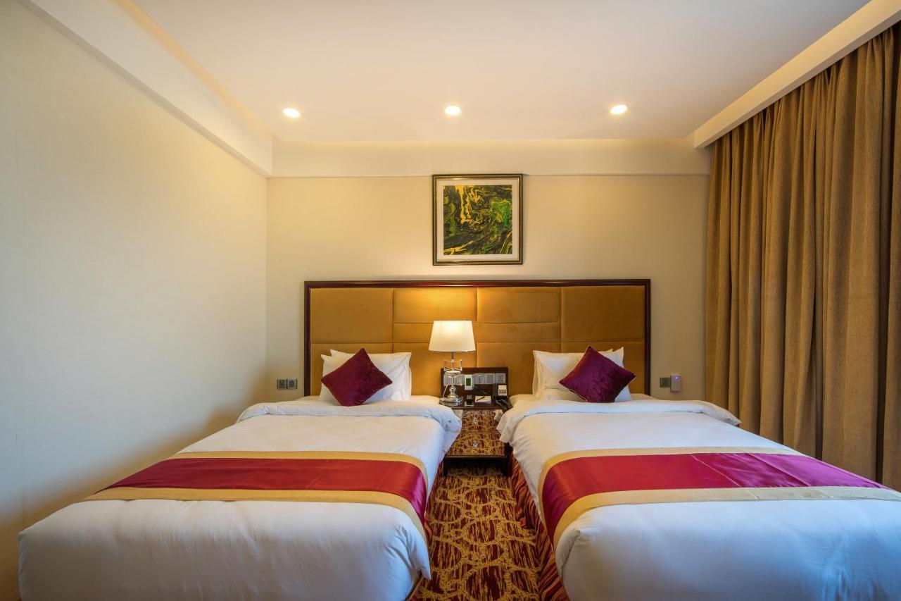 Grand Palace Hotel & Resorts Sylhet Exterior foto
